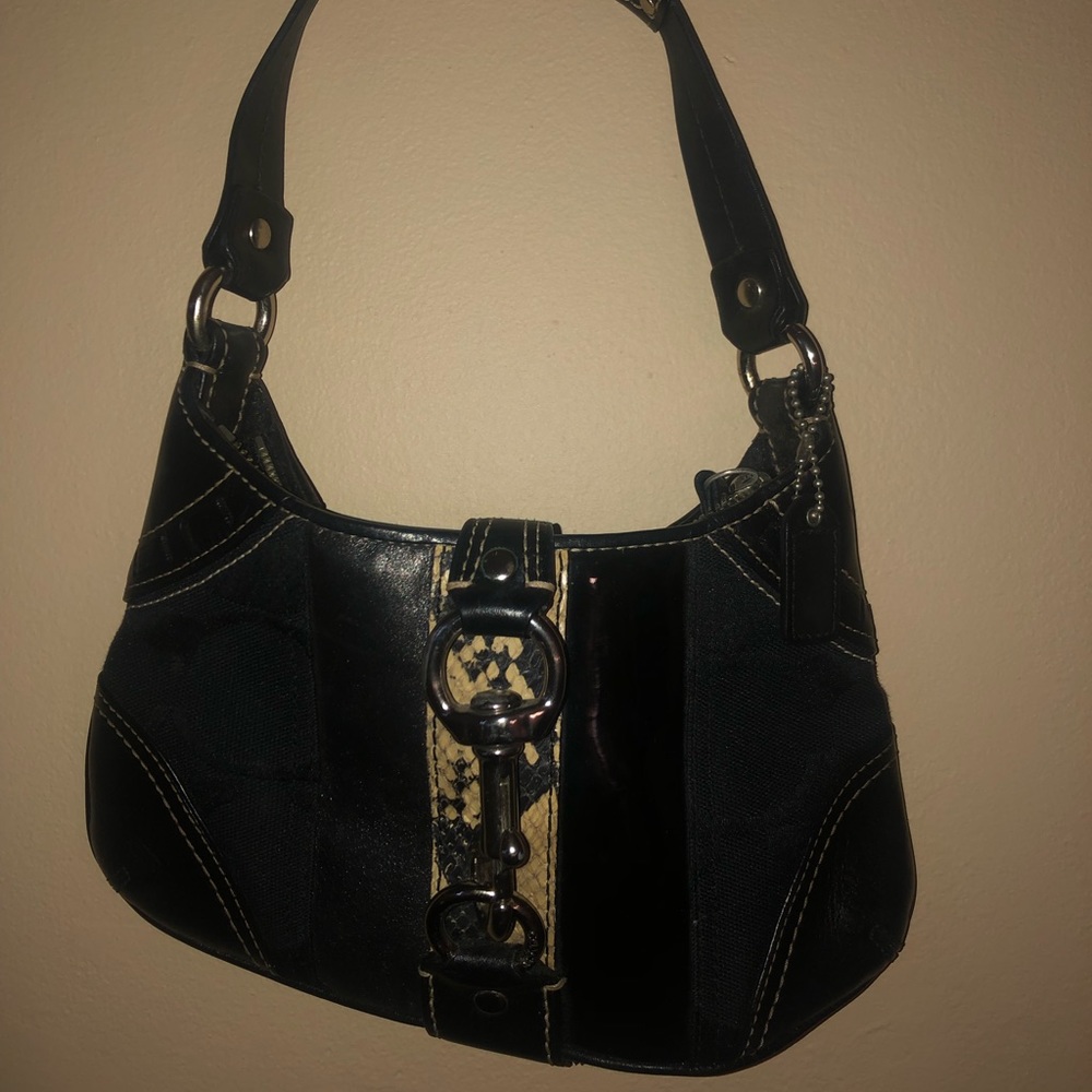 Small Black Coach Shoulder bag